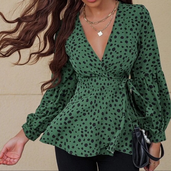 Tops - Boho dot print tie side blouse